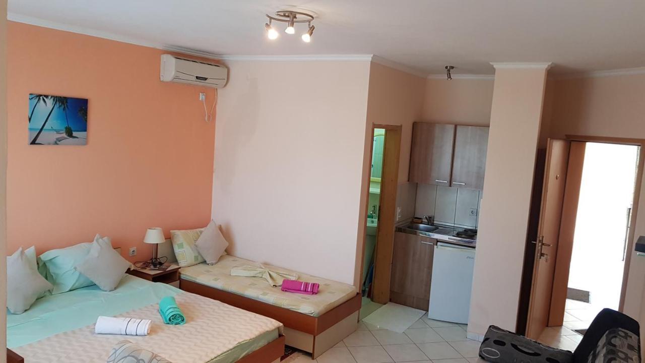Apartments Belmare Ulcinj Bagian luar foto