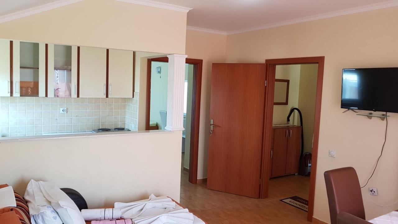 Apartments Belmare Ulcinj Bagian luar foto