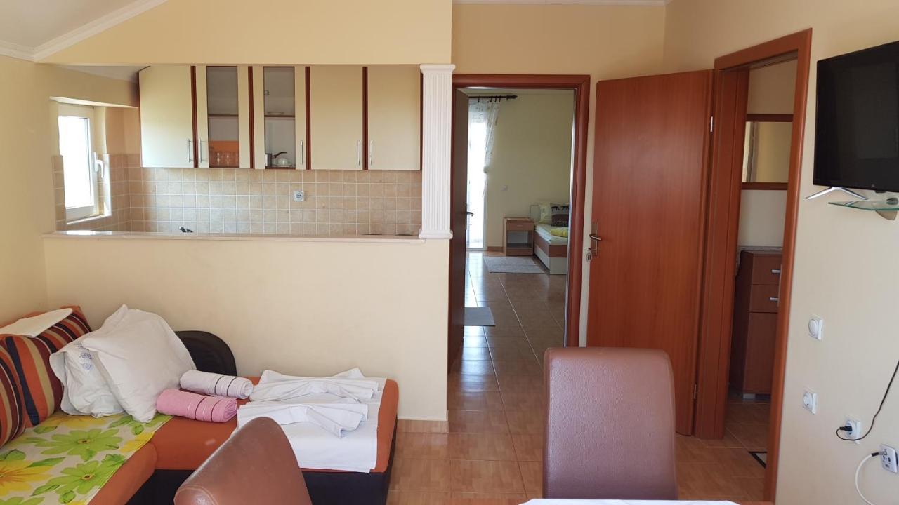 Apartments Belmare Ulcinj Bagian luar foto